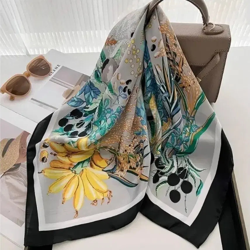 [SOLD OUT] 플라워 패턴 스카프