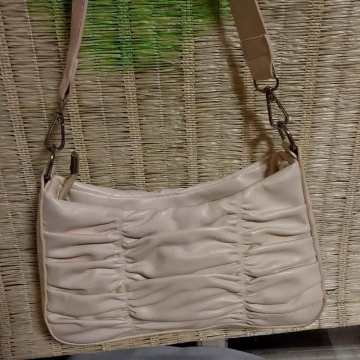 [BUNJANG] Ivory Shirred Shoulder Bag / 아이보리 셔링 숄더백 여성 가방