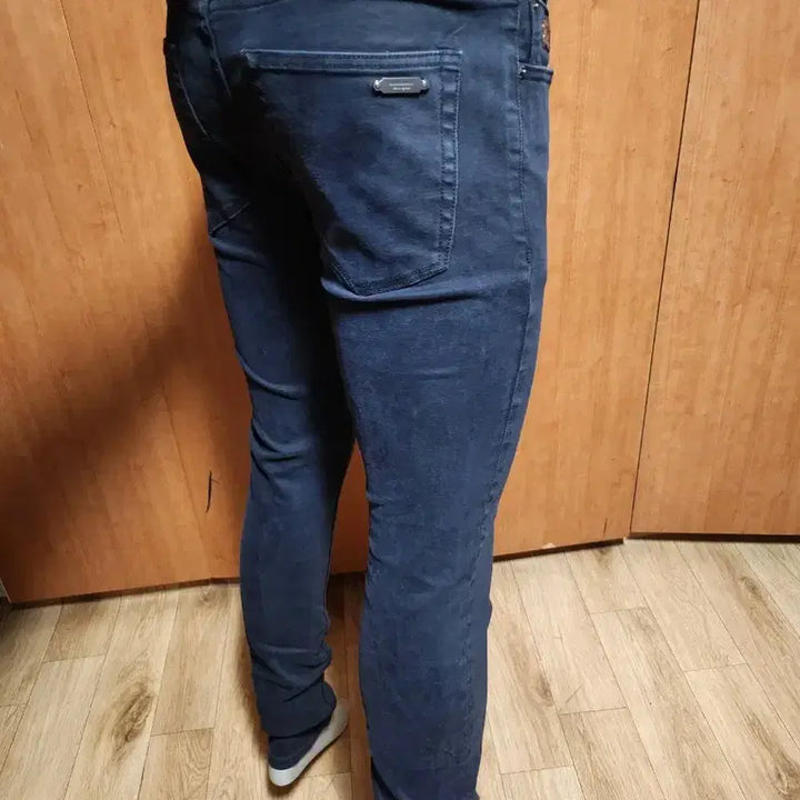 [SOLD OUT] BURBERRY버버리금장장식스판바지32입니다만30에서32정도