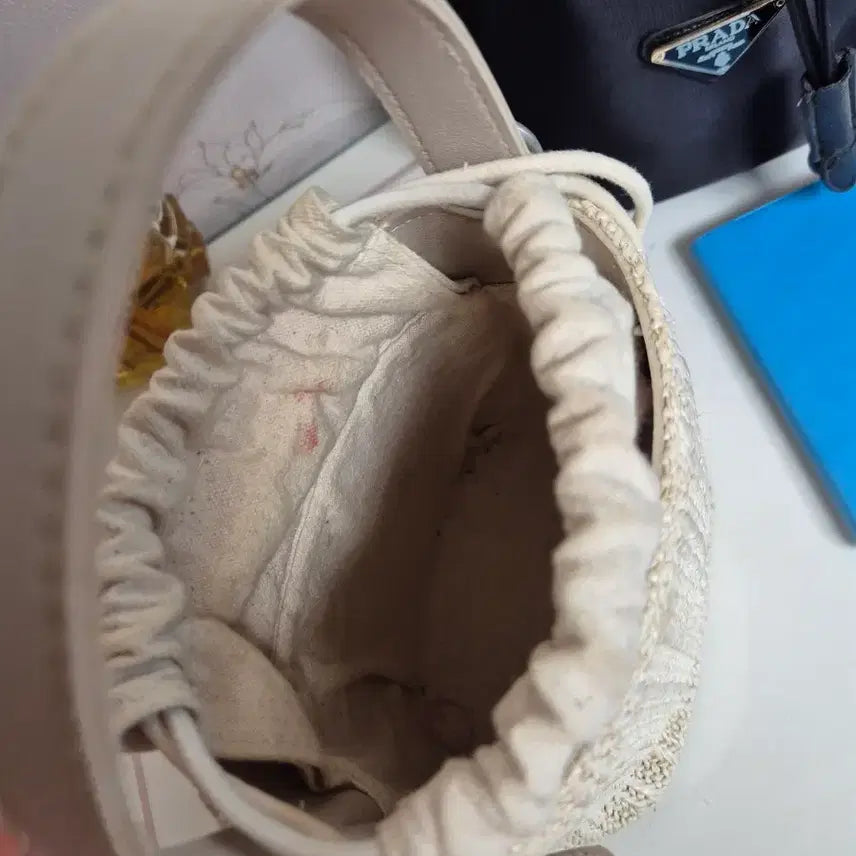 [BUNJANG] Ivory Rattan Bucket Bag / 아이보리 라탄 버킷백