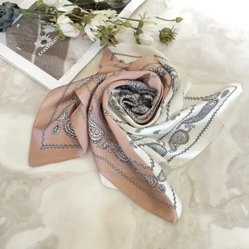 [SOLD OUT] 페이즐리 스카프 아이보리/핑크(새상품)
