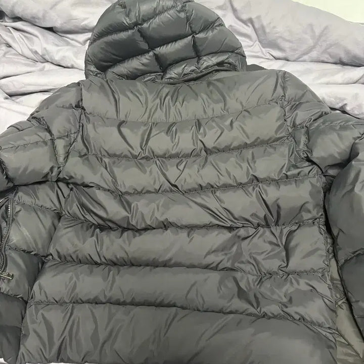 [BUNJANG] Moncler Himalaya Padded Jacket / 몽클레어 히말라야 패딩 1사이즈