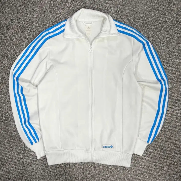 [BUNJANG] Adidas White and Blue Jersey / 아디다스 화이트 블루 흰하 져지