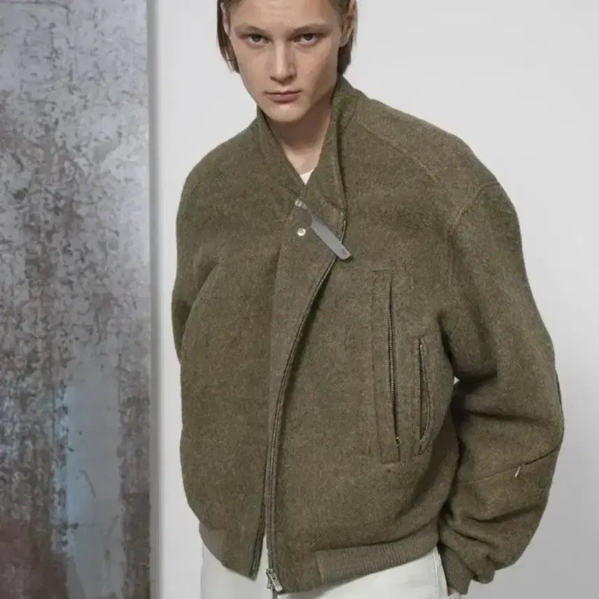 [BUNJANG] Yiyae Oblique Bomber Jacket M / yiyae 오블리크 봄버 자켓 M