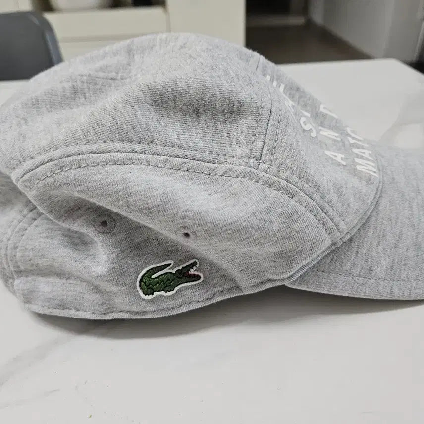 [SOLD OUT] 라코스테 그레이 볼캡 모자