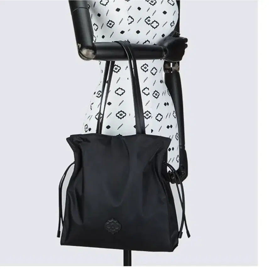 [BUNJANG] Oryany Jamie N Nylon Shoulder Bag / 오야니 제이미 N 쇼퍼오야니 제이미 N 쇼퍼