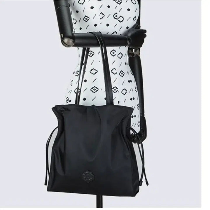 [BUNJANG] Oryany Jamie N Nylon Shoulder Bag / 오야니 제이미 N 쇼퍼오야니 제이미 N 쇼퍼
