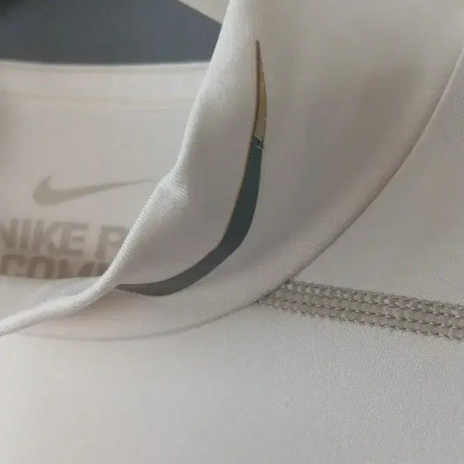 [BUNJANG] Nike Pro Combat Dri-FIT XL Top / 나이키 프로 컴뱃 드라이핏 XL 180-96.105 스우시일부손상 사용감