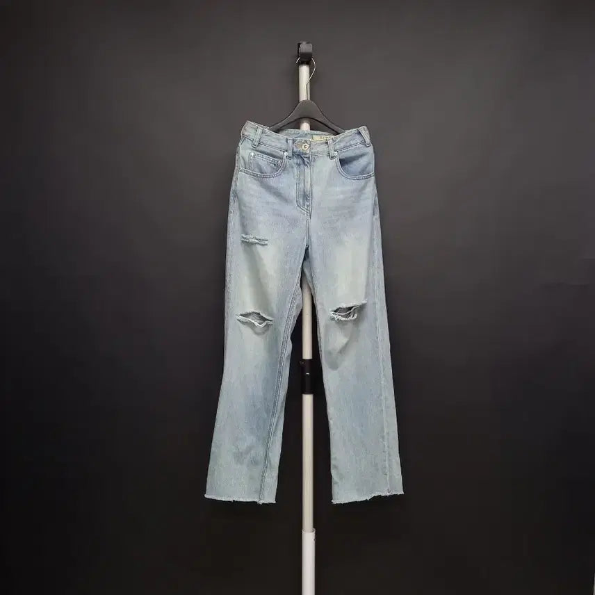 [SOLD OUT] 타임 춘하추 연청데님 하프하이웨스트형 팬츠 61. 33.44