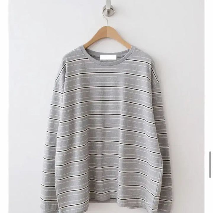 [BUNJANG] Kinda Beige Striped T-shirt / 킨다베이지 스트라이프 티셔츠