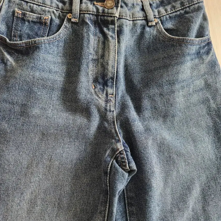 [BUNJANG] SJ Straight Fit Jeans / SJ 스트레이트핏 청바지