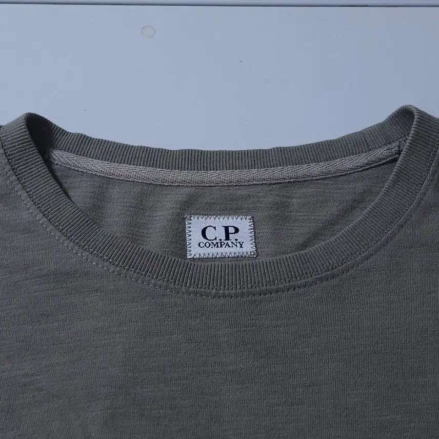 [SOLD OUT] Cp씨피컴퍼니 팔 포켓 긴팔 티셔츠 카키