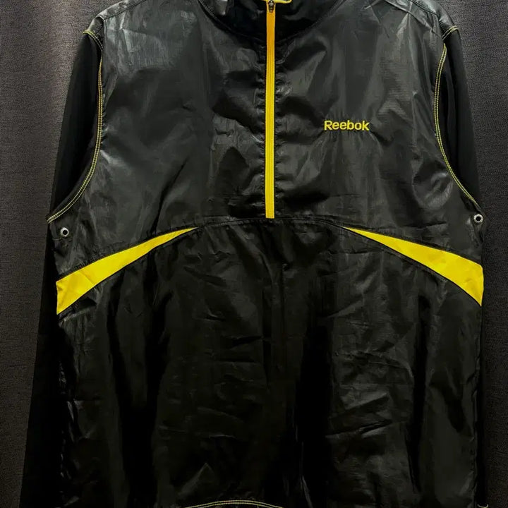 [BUNJANG] Reebok Old School Anorak Half-Zip Windbreaker Black / 리복 올드스쿨 아노락 반집업 바람막이 블랙