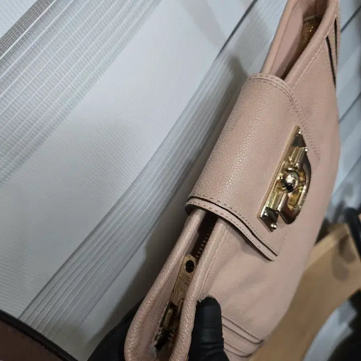 [BUNJANG] DKNY Pink Crossbody Shoulder Bag / DKNY 핑크 크로스백 숄더백 가방