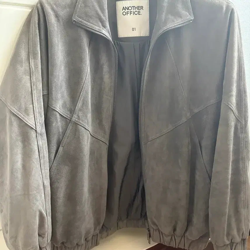 [BUNJANG] Another Office Goat Suede Track Jacket / 어나더오피스 고트 스웨이드 트랙자켓 1사이즈
