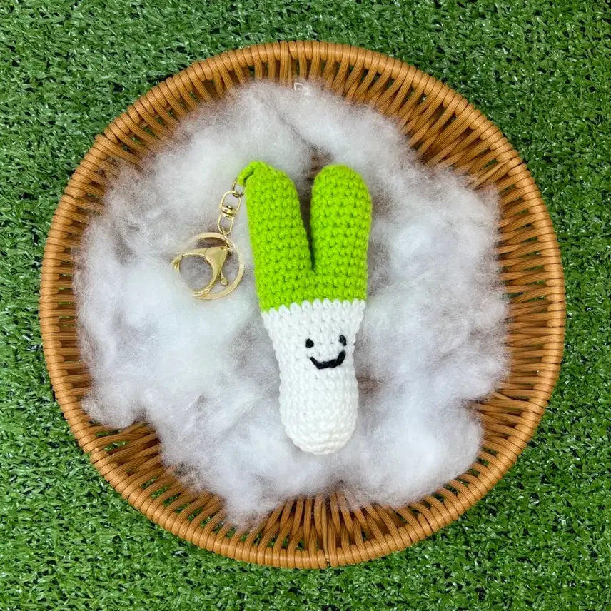 [BUNJANG] Knitted Leek Doll Keychain / 뜨개 대파 인형 키링