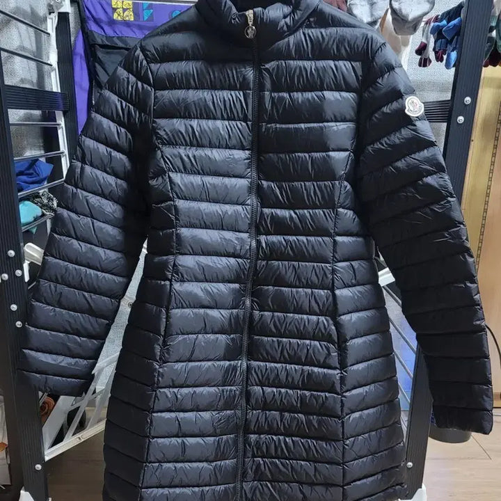 [SOLD OUT] 몽클레어 여성용 경량 롱패딩 여성77