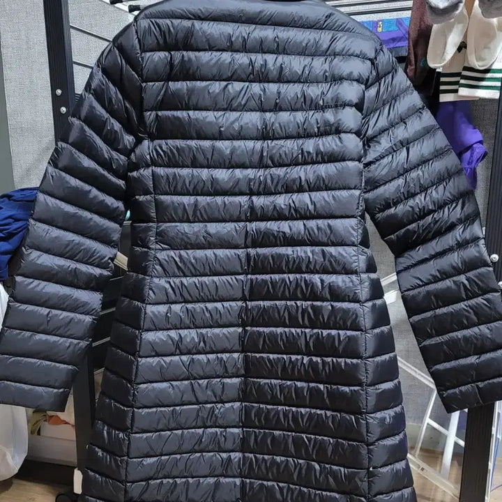 [SOLD OUT] 몽클레어 여성용 경량 롱패딩 여성77