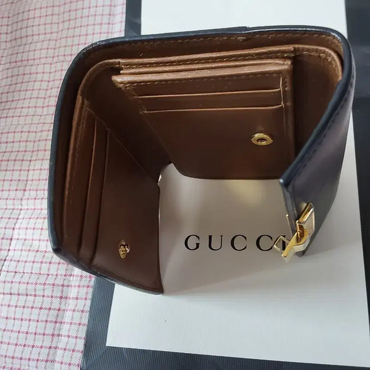 [BUNJANG] Gucci GG Pattern Bi-fold Wallet / 구찌 GG패턴 반지갑
