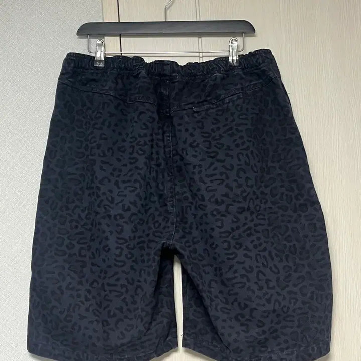 [SOLD OUT] 스투시 레오파드 쇼츠 xl 팝니다