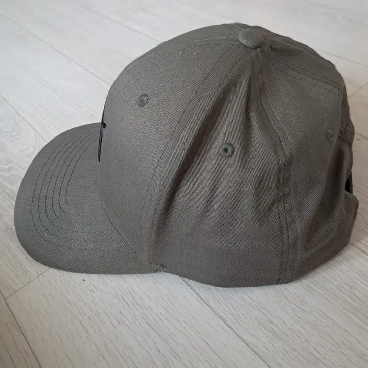 [SOLD OUT] 코브라 모자