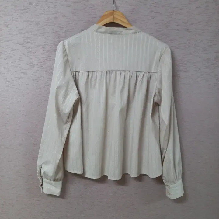 [BUNJANG] MODO Pearl Pleated Blouse / B4-15/MODO 펄배색 핀턱주름  셔링 블라우스 여성