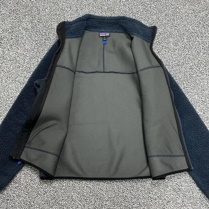 [BUNJANG] Patagonia Retro Fleece Jacket / [ 파타고니아 ] 정품 / 남성95 / 네이비 레트로 후리스 뽀글이자켓