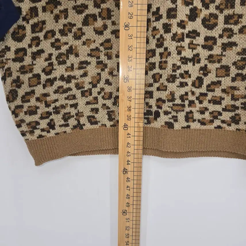 [BUNJANG] SCULPTOR Leopard Short Sleeve Knit Top / SCULPTOR 레오파드 반팔 니트티