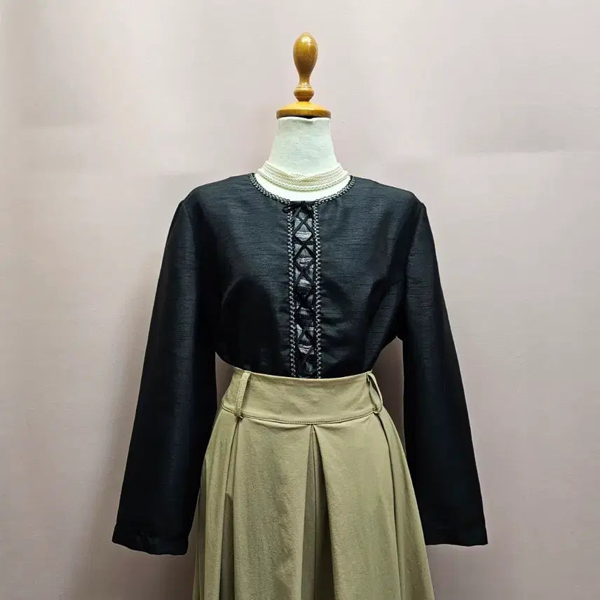 [BUNJANG] Jeon Sang Jin Black Blouse / 디자이너 전상진 블랙 블라우스