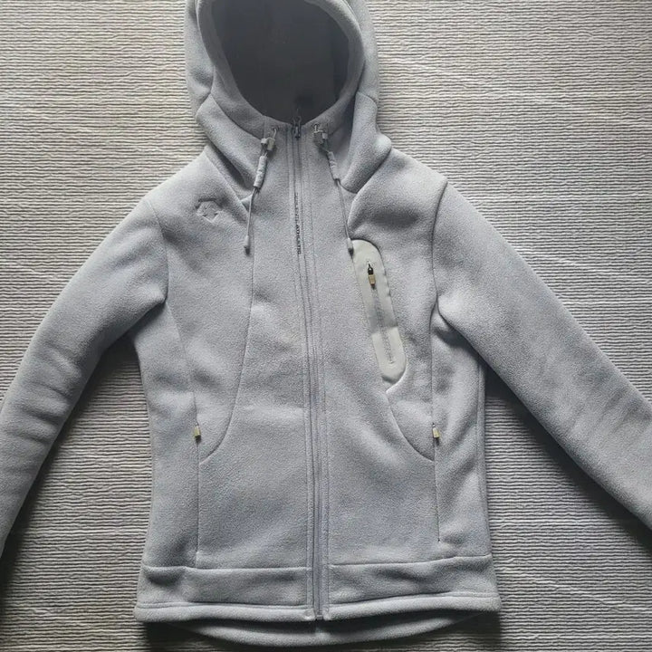 [BUNJANG] Descente Athletic Fleece Hooded Zip-up Jacket / 데상트 애슬레틱  플리스 후드 집업 M (95)