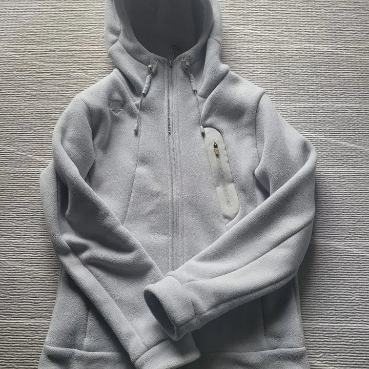 [BUNJANG] Descente Athletic Fleece Hooded Zip-up Jacket / 데상트 애슬레틱  플리스 후드 집업 M (95)