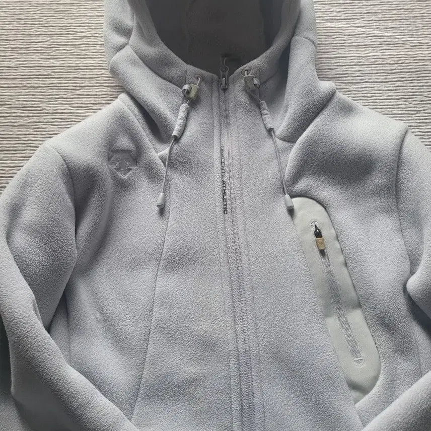 [BUNJANG] Descente Athletic Fleece Hooded Zip-up Jacket / 데상트 애슬레틱  플리스 후드 집업 M (95)
