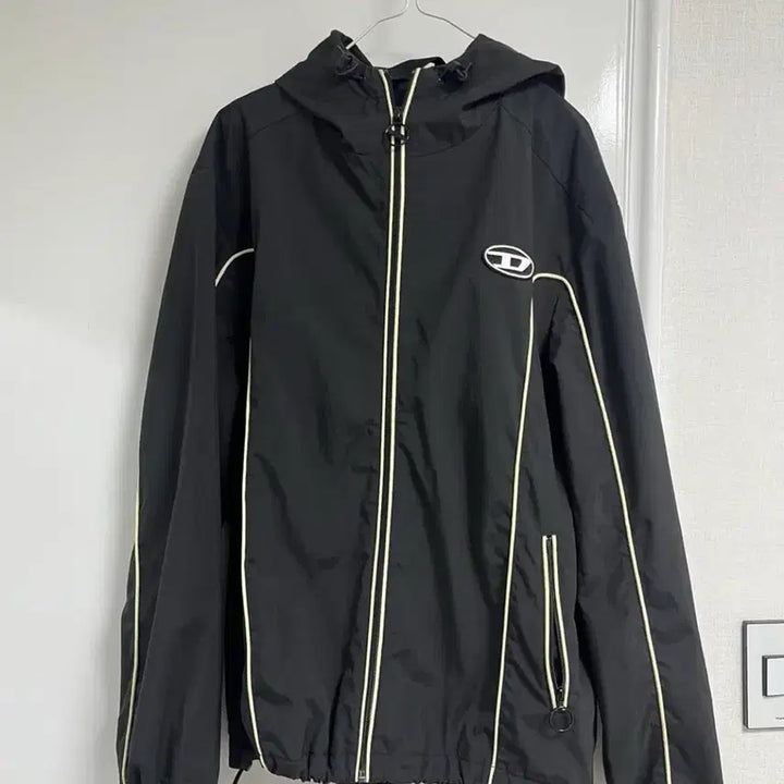 [SOLD OUT] 디젤 J-하이브스 콘트라스트 파이핑 윈드브레이커 블랙