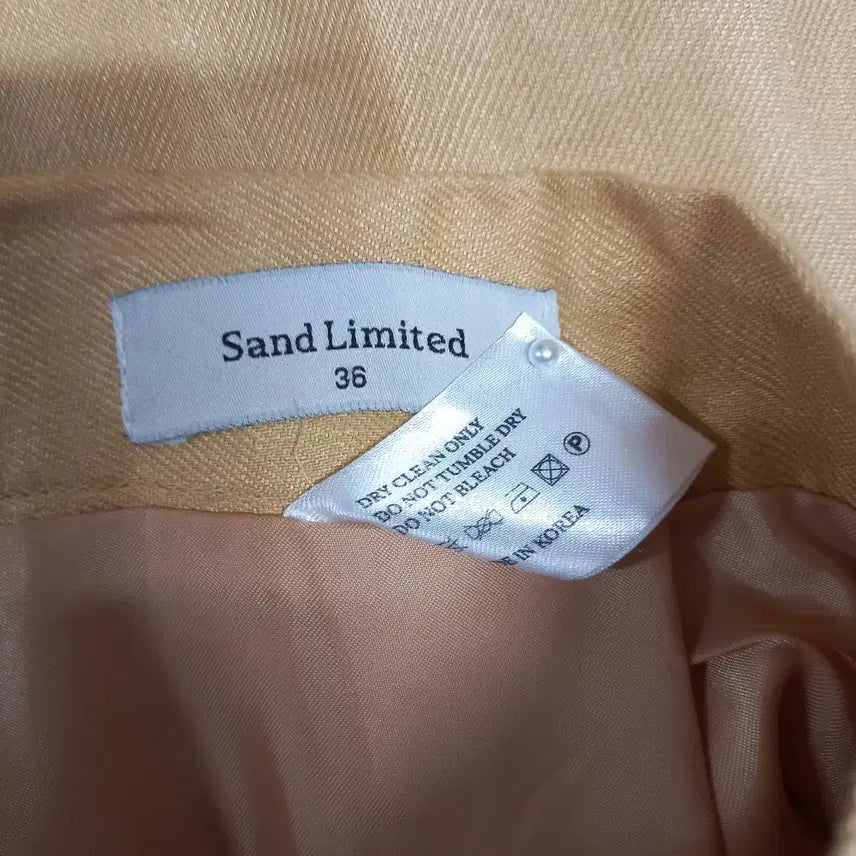 [BUNJANG] SAND B4-15 Limited Front Slit Skirt / B4-15/SAND LIMITED 앞트임 스커트 여성