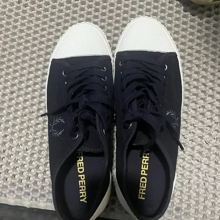 [BUNJANG] Black and White Sneakers 260 / 블랙앤화이트 스니커즈 260팔아요