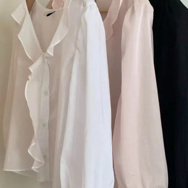[BUNJANG] Le Havre Ruffle Blouse White / 르아브르 러플 블라우스 화이트