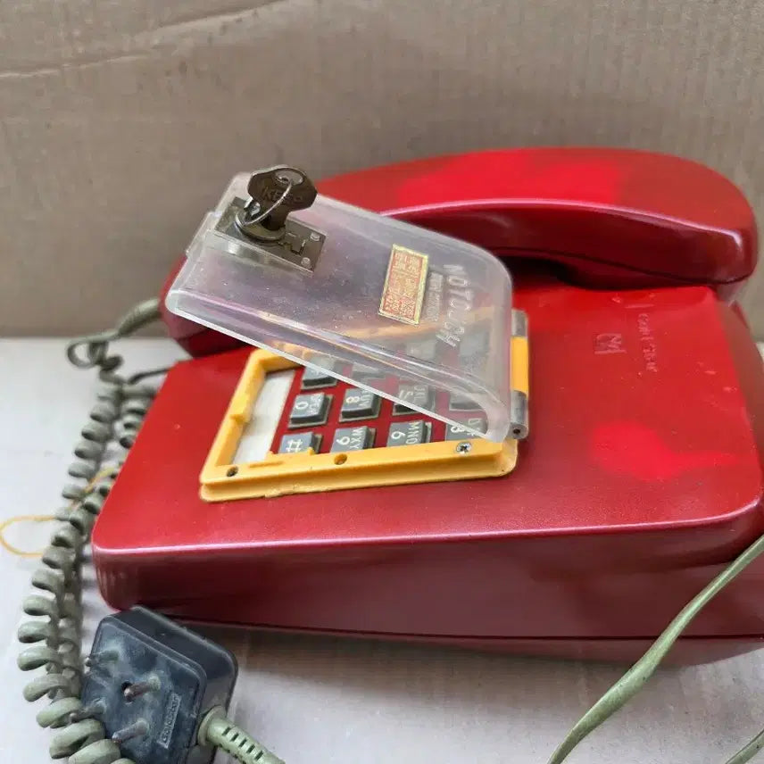 [BUNJANG] Geumseongsa Red Dial Phone / 금성사 빨간색 다이얼 전화기