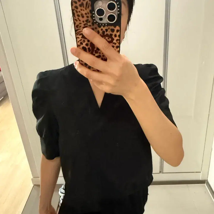 [BUNJANG] TIME Black Wrap Blouse / TIME 타임 블랙 랩 블라우스 반팔
