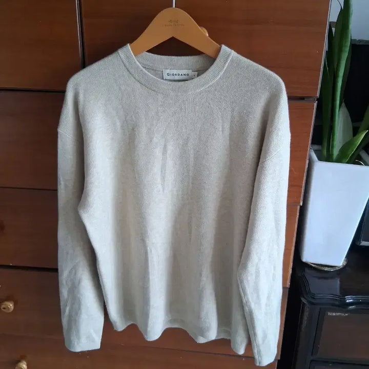 [BUNJANG] Giordano Beige Knit L / 지오다노 베이지 니트 L