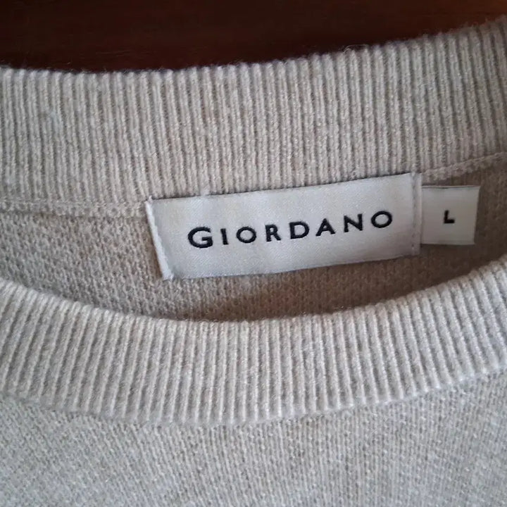 [BUNJANG] Giordano Beige Knit L / 지오다노 베이지 니트 L