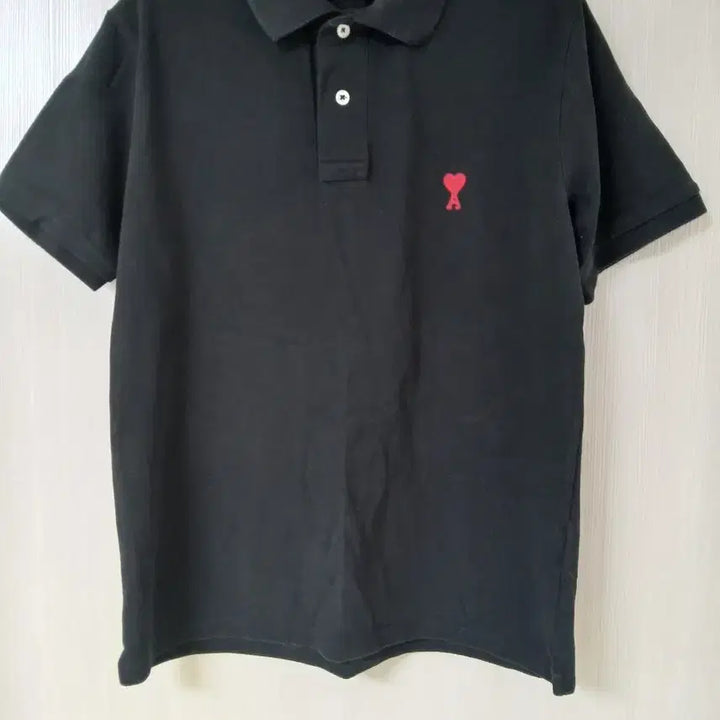 [BUNJANG] Ami Small Heart Black Polo Shirt / 아미 스몰 하트 블랙 반팔 폴로티