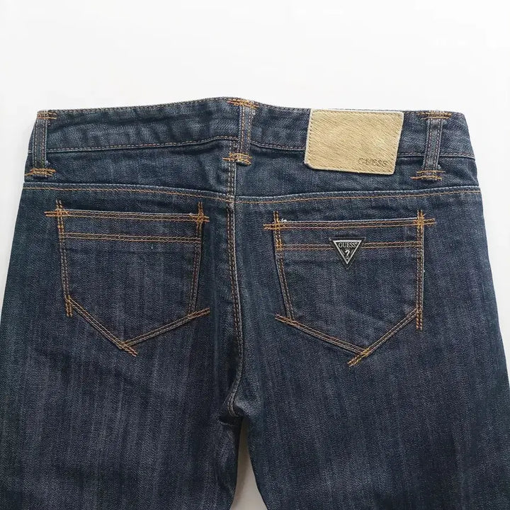 [SOLD OUT] 게스 청바지 사이즈28 일자 진청 캐주얼 여자 여성 데님팬츠 B0024