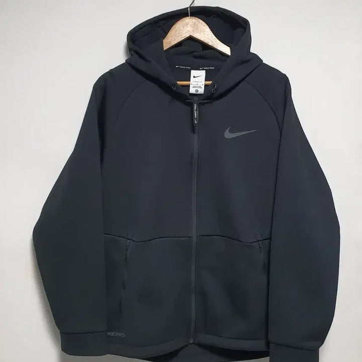 [SOLD OUT] 나이키 프로 써마핏 후드집업자켓 105사이즈