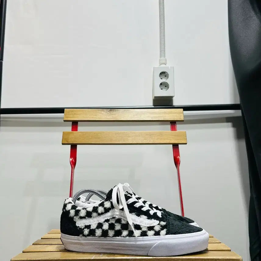 [BUNJANG] Vans Old Skool Checkerboard Sneakers / 260) 반스 운동화 남성 남자 올드스쿨 체커보드 퍼 블랙 화이트