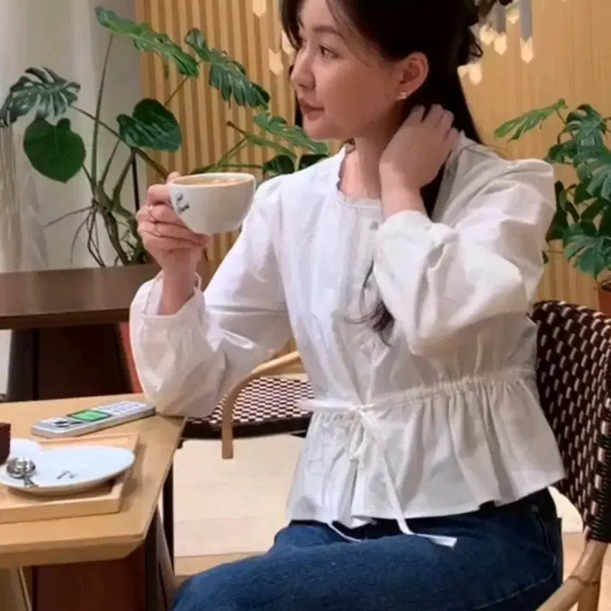 [BUNJANG] Mintude Weather String Blouse / 민뚜드 웨더 스트링 블라우스