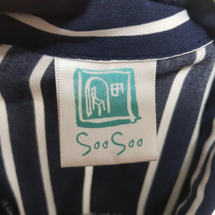 [BUNJANG] SooSoo Navy Striped Shirt / 5523/SooSoo 여 free사이즈 네이비스트라이프셔츠/내옷방