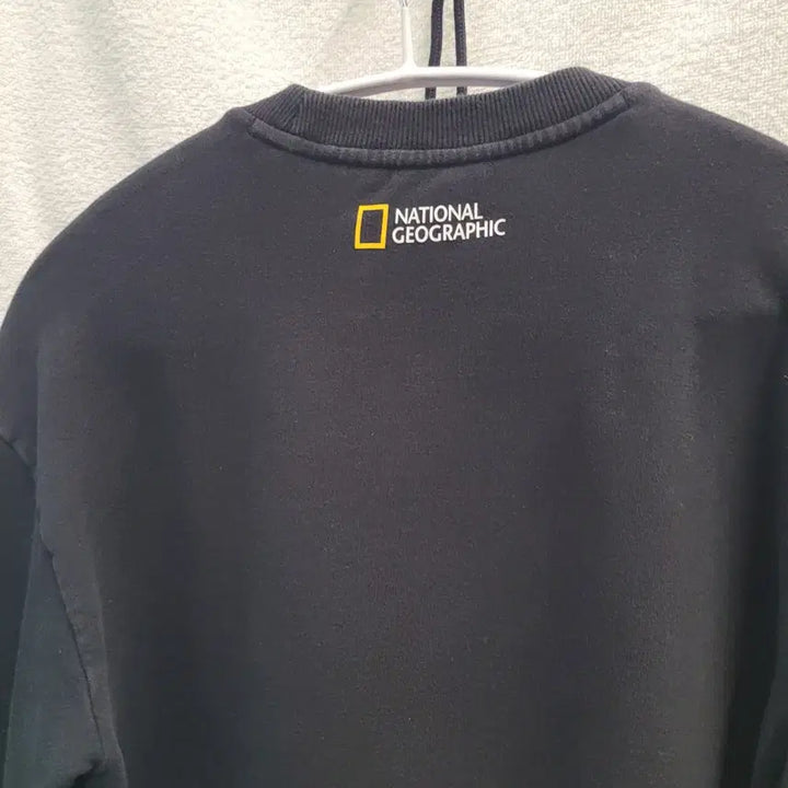 [BUNJANG] National Geographic Black Pocket Sweatshirt / 내셔널지오그래픽 블랙 포켓 맨투맨 티셔츠