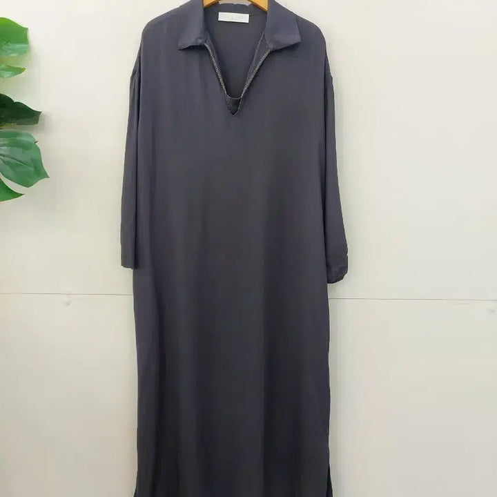 [SOLD OUT] 파비아나필리피 구슬장식 브이넥 롱원피스 55