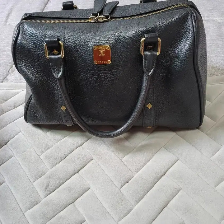 [BUNJANG] MCM Black Leather Boston Bag / MCM 블랙 레더 보스턴백