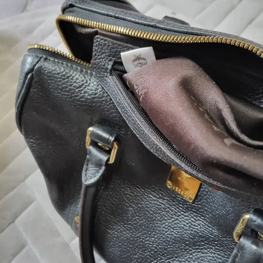 [BUNJANG] MCM Black Leather Boston Bag / MCM 블랙 레더 보스턴백